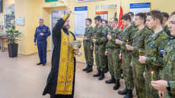 Коллектив ВУЦ поздравляют православных верующих с наступающими праздниками